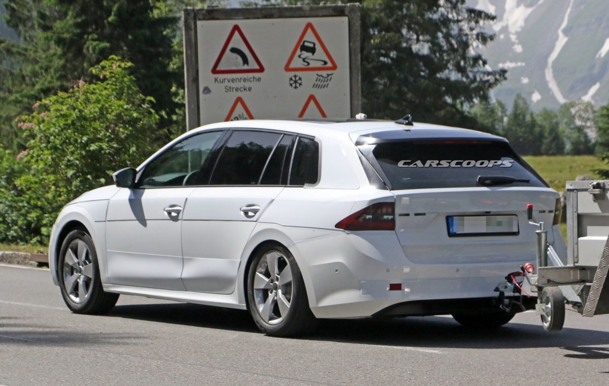 spy-foto-2020-skoda-octavia-combi-exterier- (8)