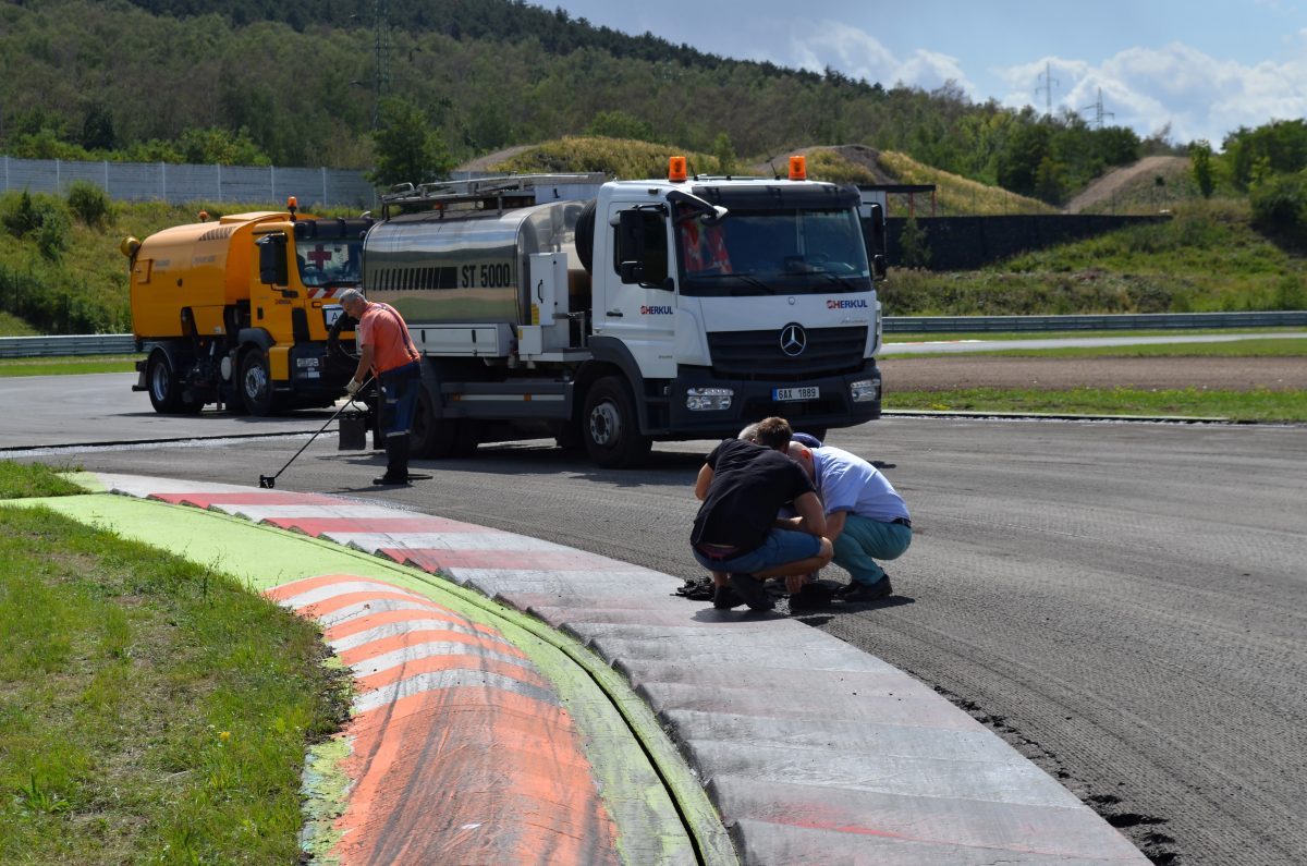 2019-08-autodrom-most-rekonstrukce-drahy- (5)