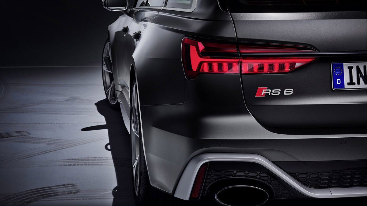 2020-Audi-RS6-Avant-C8- (5)