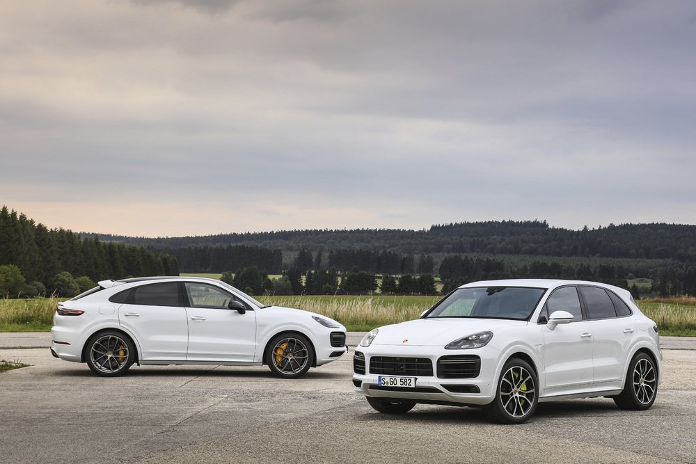 Porsche_Cayenne_Turbo_S_E-Hybrid_a_Porsche_Cayenne_Turbo_S_E-Hybrid_Coupe- (1)