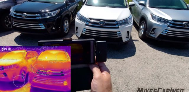 Jak moc je tmavé auto v létě rozpálenější než světlé? A pomůže mít stříbrný lak?