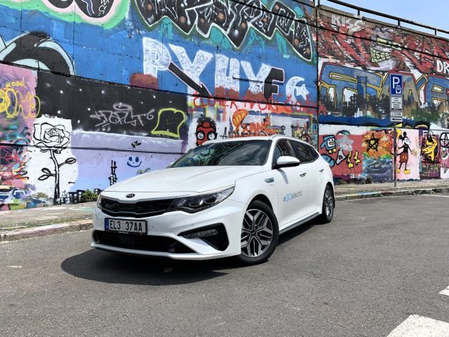 test-2019-kia-optima-phev-_(7) test-2019-kia-optima-phev-_(7)