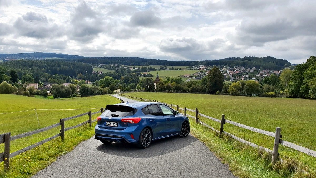 prvni-jizda-2019-ford-focus-st-23-ecoboost- (3)