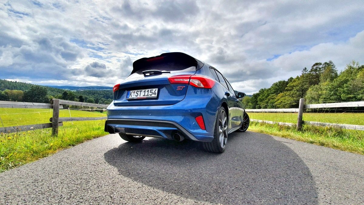 prvni-jizda-2019-ford-focus-st-23-ecoboost- (4)