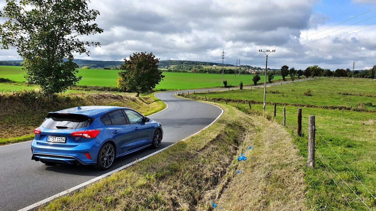 prvni-jizda-2019-ford-focus-st-23-ecoboost- (5)