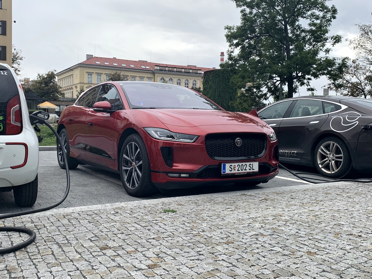 test-elektromobilu-2019-jaguar-i-pace- (52)