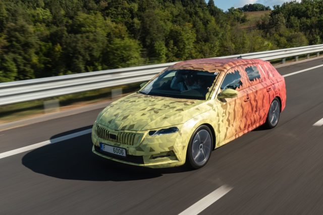191029_SKODA_OCTAVIA_Covered_Drive-1-1920x1280 191029_SKODA_OCTAVIA_Covered_Drive-1-1920x1280
