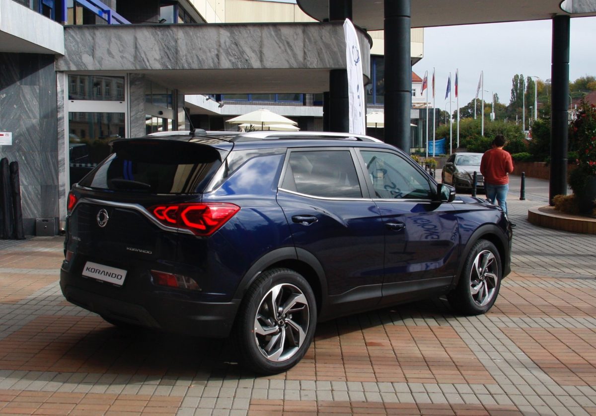 2020-SsangYong-Korando-3