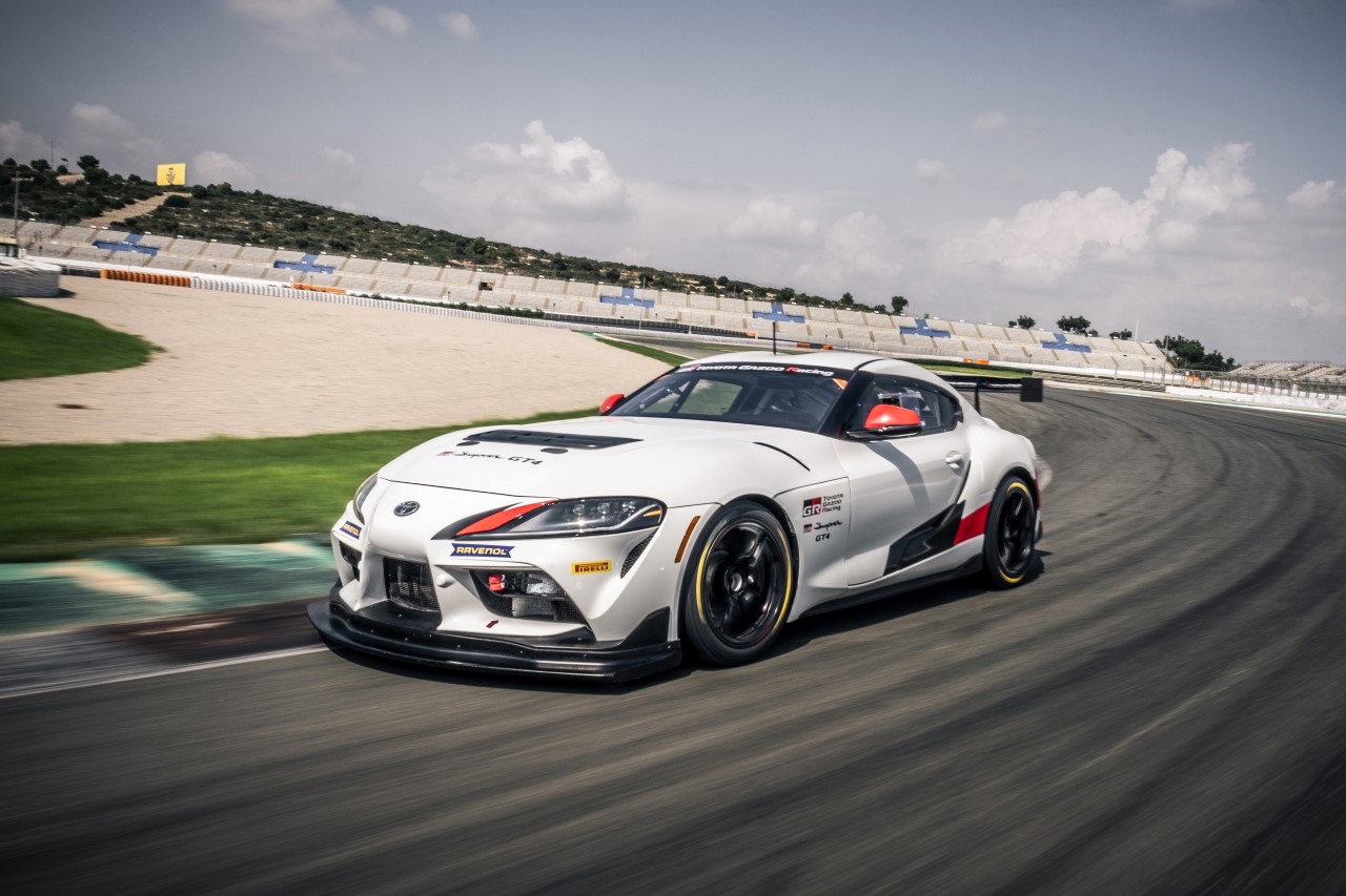 2020-TOYOTA-GR-Supra-GT4- (7)