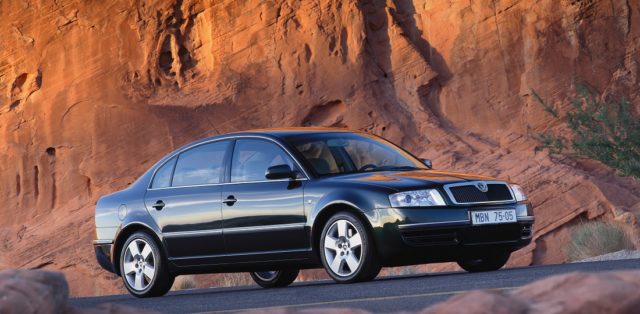 SKODA-SUPERB-2001