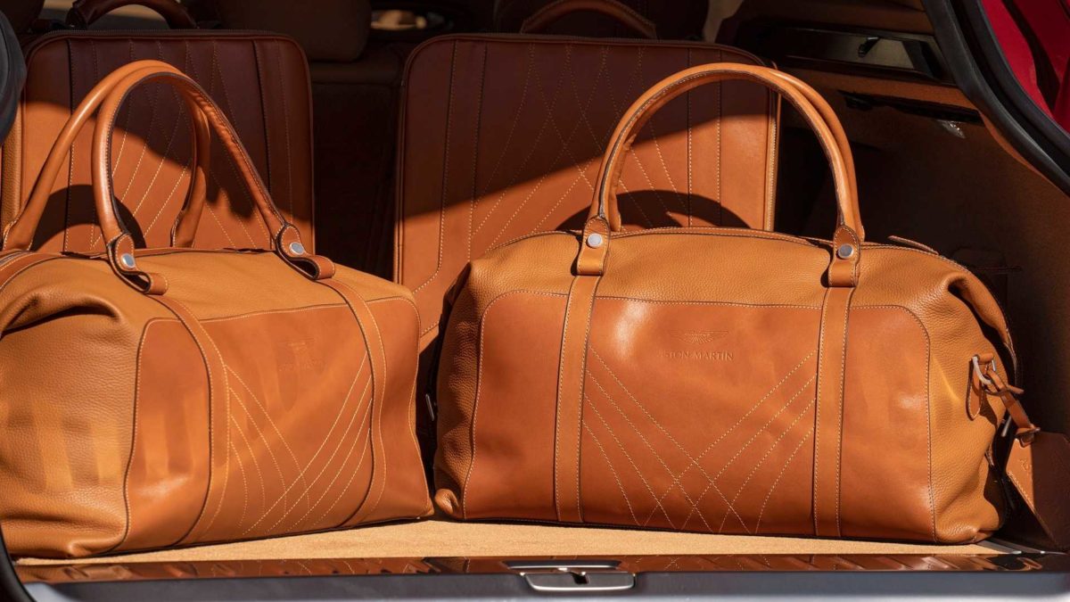 aston martin dbx prislusenstvi (5)