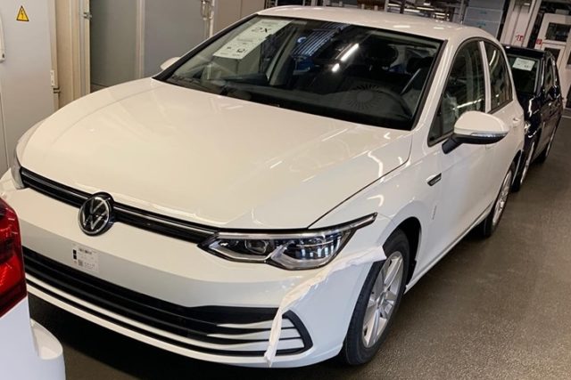 spy-foto-volkswagen-golf-8 spy-foto-volkswagen-golf-8