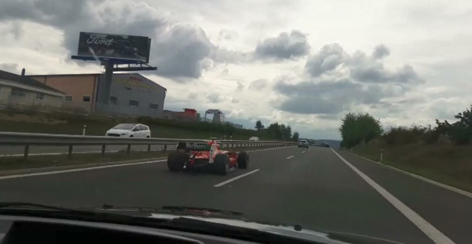 Vypadá to, že policie dopadla fantoma s formulí z dálnice D4. Odmítal z auta vystoupit