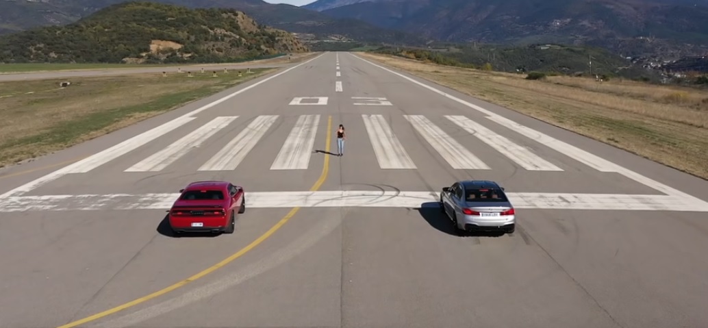 sprint-Dodge-Challenger-SRT-Hellcat-a-BMW-M5-Competition-video