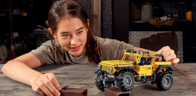 LEGO_Technic-Jeep_Wrangler_Rubicon- (6)