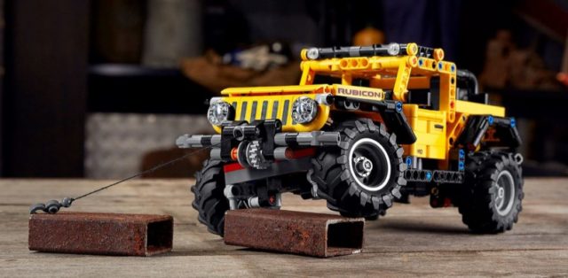 LEGO_Technic-Jeep_Wrangler_Rubicon- (9)