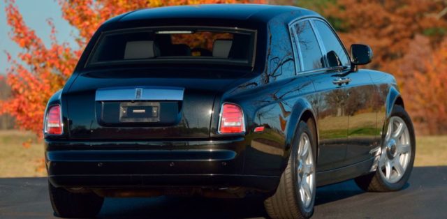 Rolls-Royce_Phantom-Donald_Trump-2