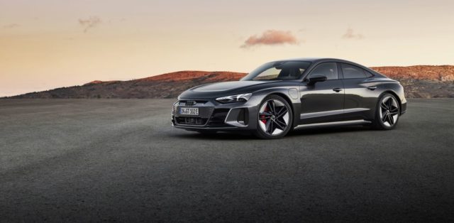 2021-Audi_RS_e-tron_GT-elektromobil- (1)
