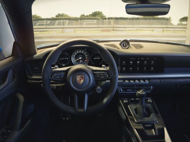 2021-Porsche_911_GT3- (12)
