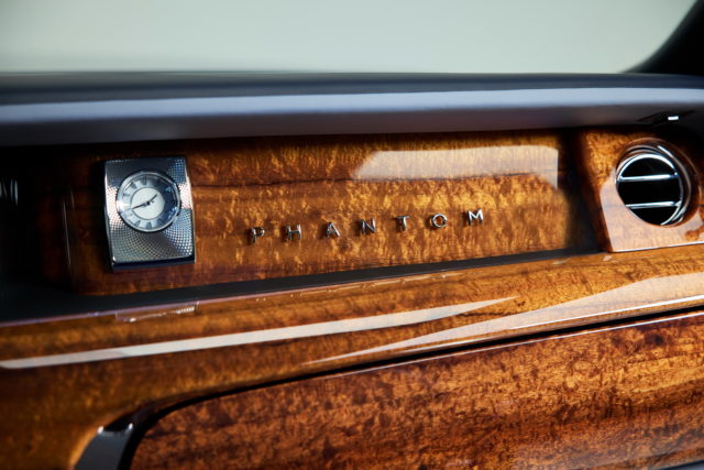 2021-rolls-royce-koa-phantom-4