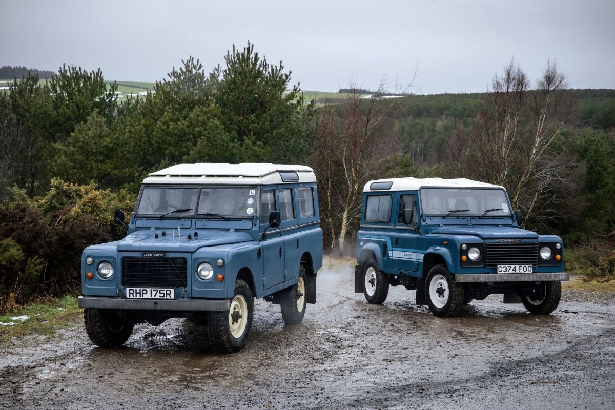 Land Rover Defender - historie - stary a novy