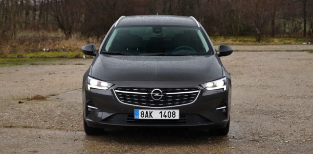 Test-2021-Opel_Insignia_Sports_Tourer-20_CDTI_128_kW-8AT- (8)