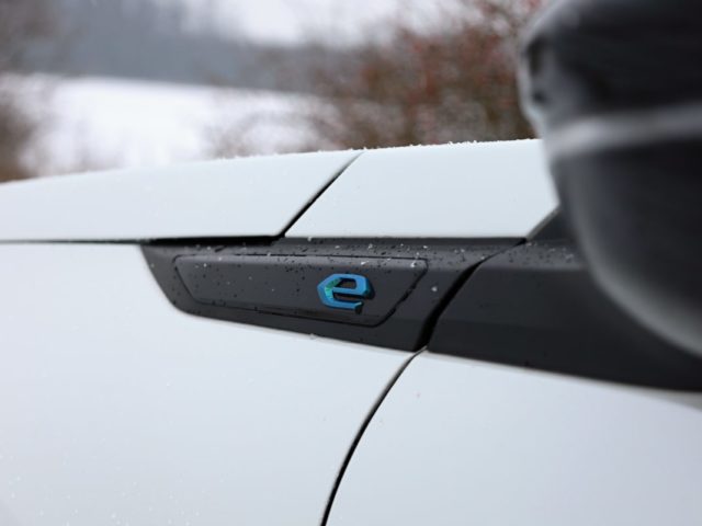 Test-2021-elektromobil-Peugeot_e-2008- (15)