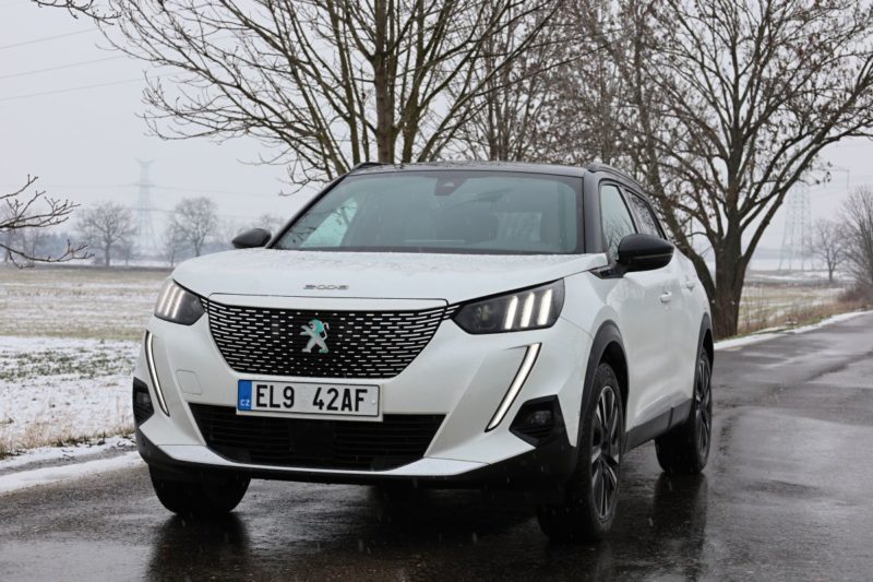 Test-2021-elektromobil-Peugeot_e-2008- (2)