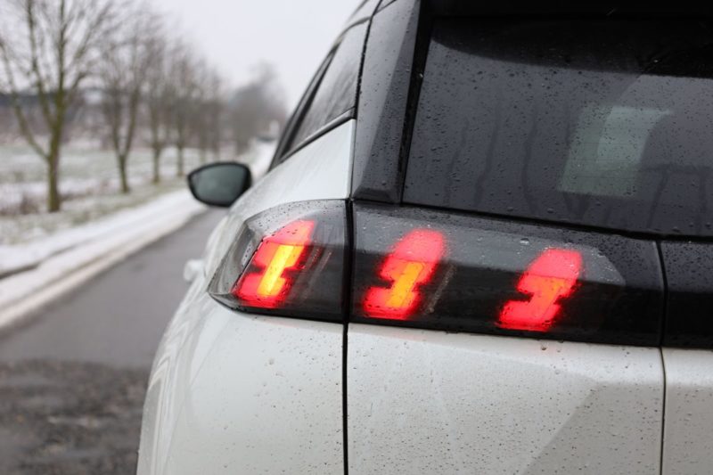 Test-2021-elektromobil-Peugeot_e-2008- (5)