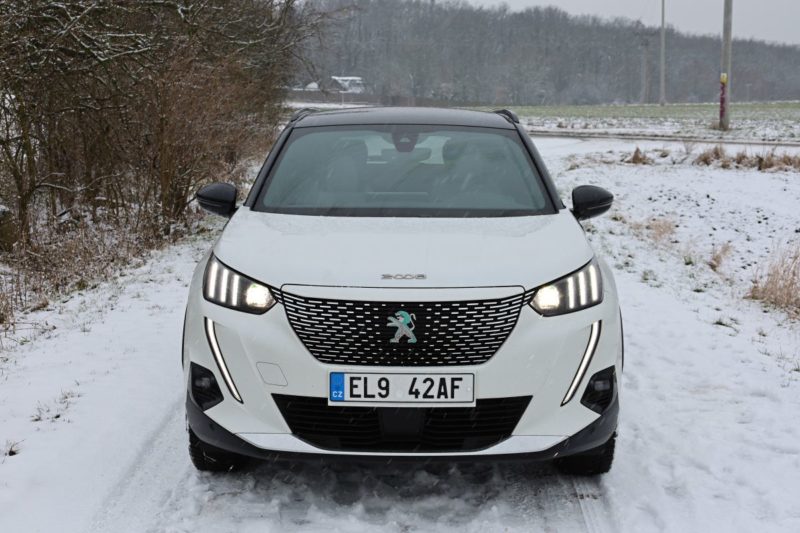 Test-2021-elektromobil-Peugeot_e-2008- (8)