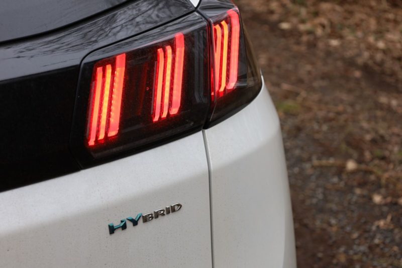 Test2021-Peugeot_3008_GT_Hybrid-EAT8- (11)