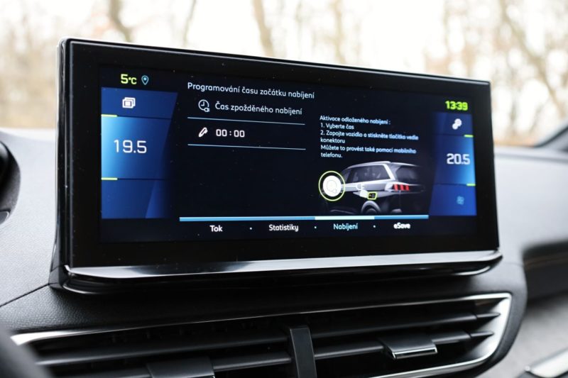 Test2021-Peugeot_3008_GT_Hybrid-EAT8- (21)
