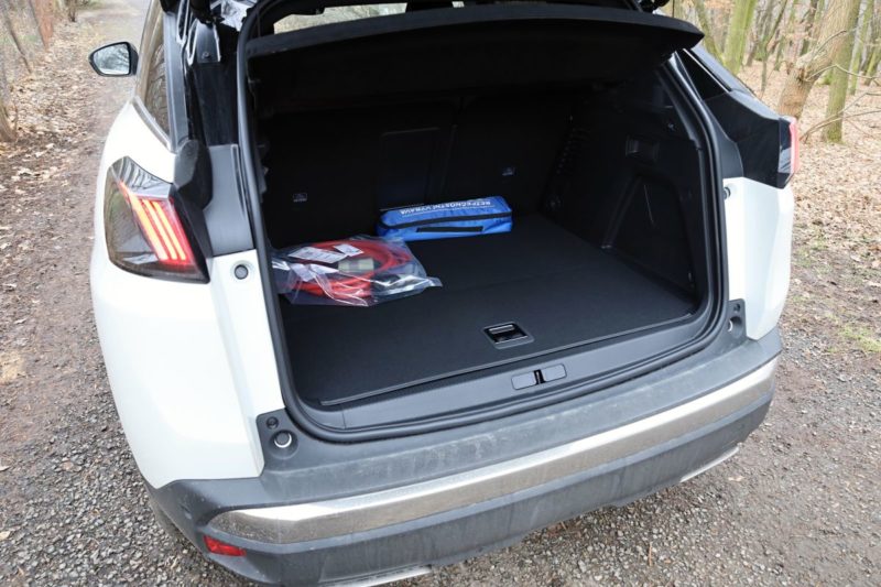 Test2021-Peugeot_3008_GT_Hybrid-EAT8- (26)