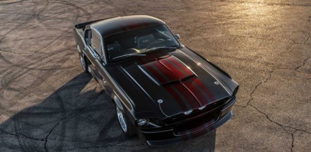 classic_recreations-1967-shelby_gt500cr_mustang-carbon_edition- (1)