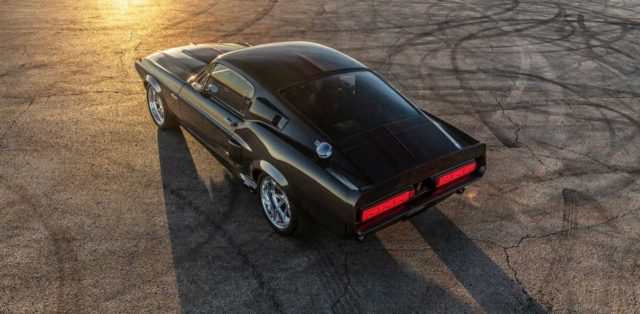 classic_recreations-1967-shelby_gt500cr_mustang-carbon_edition- (5)