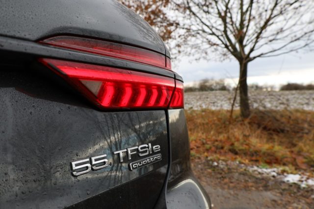 test-2021-audi_a6_avant-55-TFSIe-quattro-plug-in_hybrid- (13)