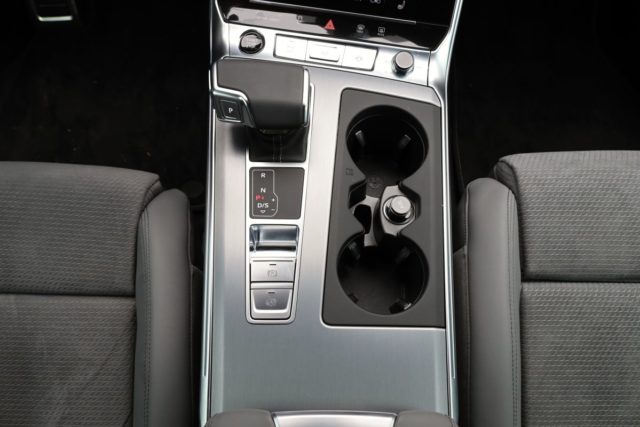 test-2021-audi_a6_avant-55-TFSIe-quattro-plug-in_hybrid- (23)