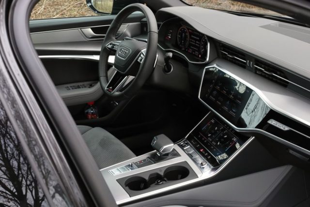 test-2021-audi_a6_avant-55-TFSIe-quattro-plug-in_hybrid- (24)
