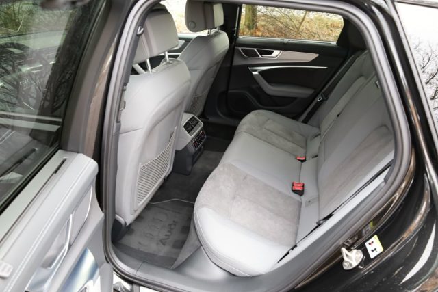 test-2021-audi_a6_avant-55-TFSIe-quattro-plug-in_hybrid- (25)