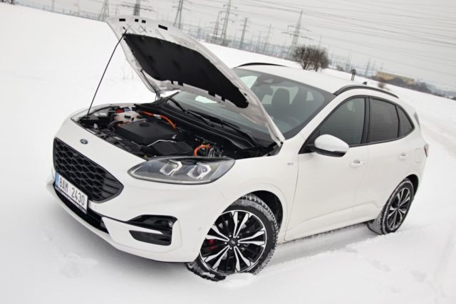 test-2021-hybrid-ford-kuga-hev- (16)