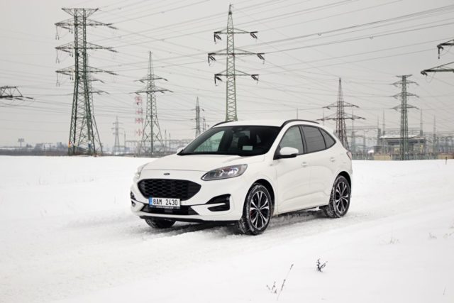 test-2021-hybrid-ford-kuga-hev- (2)