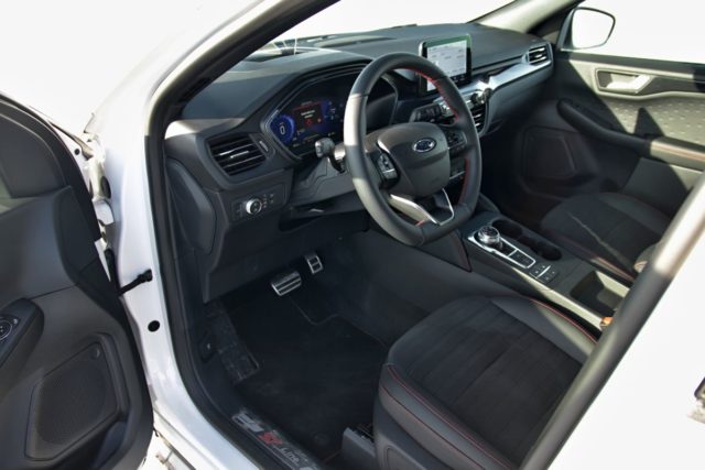 test-2021-hybrid-ford-kuga-hev- (22)