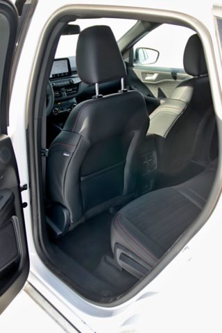 test-2021-hybrid-ford-kuga-hev- (35)