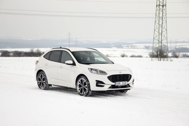 test-2021-hybrid-ford-kuga-hev- (9)