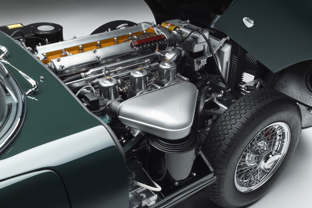 Jaguar_E-TYPE-oslava_60_let-limitovana_edice- (14)