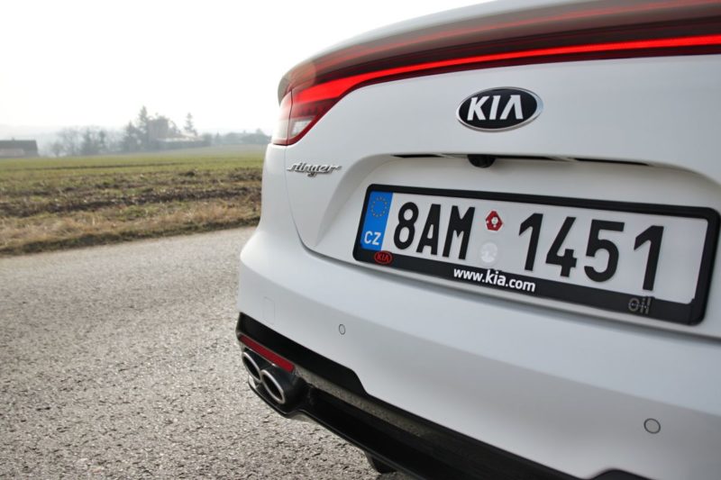 Test-2021-Kia_Stinger_GT-V6-33-T_GDI-AWD- (19)