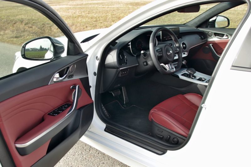 Test-2021-Kia_Stinger_GT-V6-33-T_GDI-AWD- (20)