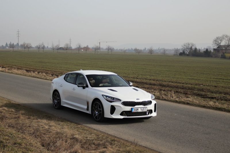 Test-2021-Kia_Stinger_GT-V6-33-T_GDI-AWD- (6)