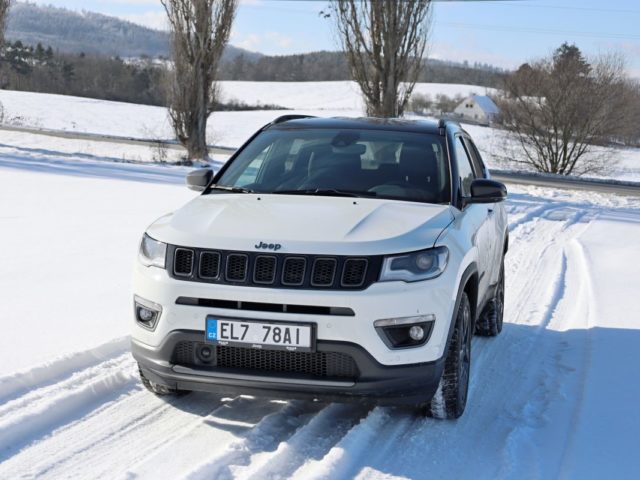Test-2021-plug-in hybrid-Jeep_Compass_4xe- (1)