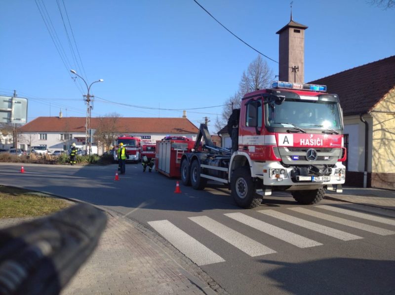 hasicska-zbrojnice-skoda-felicia-nehoda- (5)